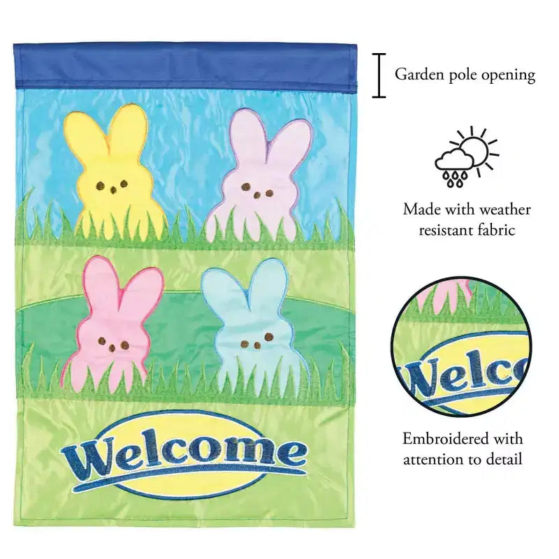 Magnolia Garden accueille les poussins de Pâques avec des drapeaux de jardin en polyester.