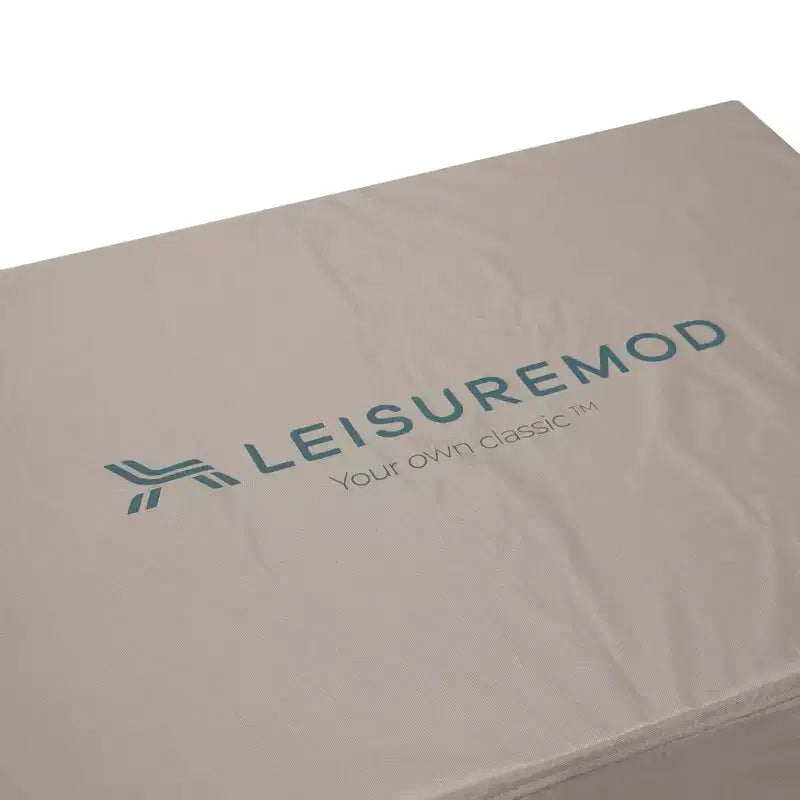 Housse rectangulaire pour brasero de table, imperméable et résistante aux UV, adaptée aux terrasses, balcons ou porches extérieurs.