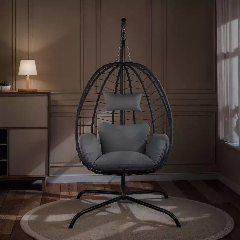 Chaise suspendue en osier en forme d'œuf pour terrasse intérieure/extérieure