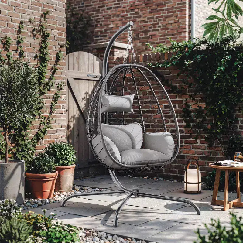 Chaise suspendue en osier en forme d'œuf pour terrasse intérieure/extérieure